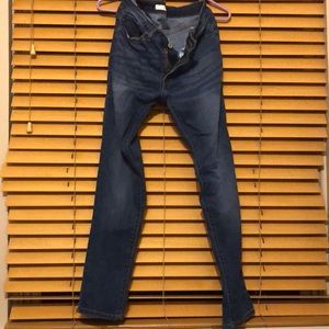 Medium Shade Blue Jeans